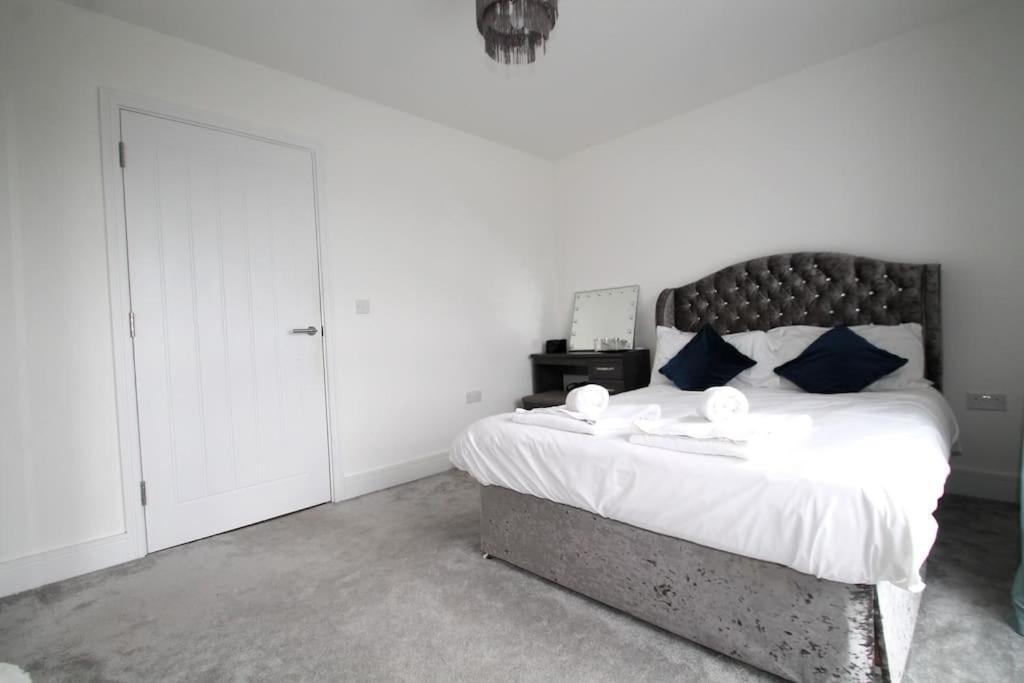 Beaulieu Park - Sleeps 10 - Chelmsford Villa Broomfield  Bagian luar foto