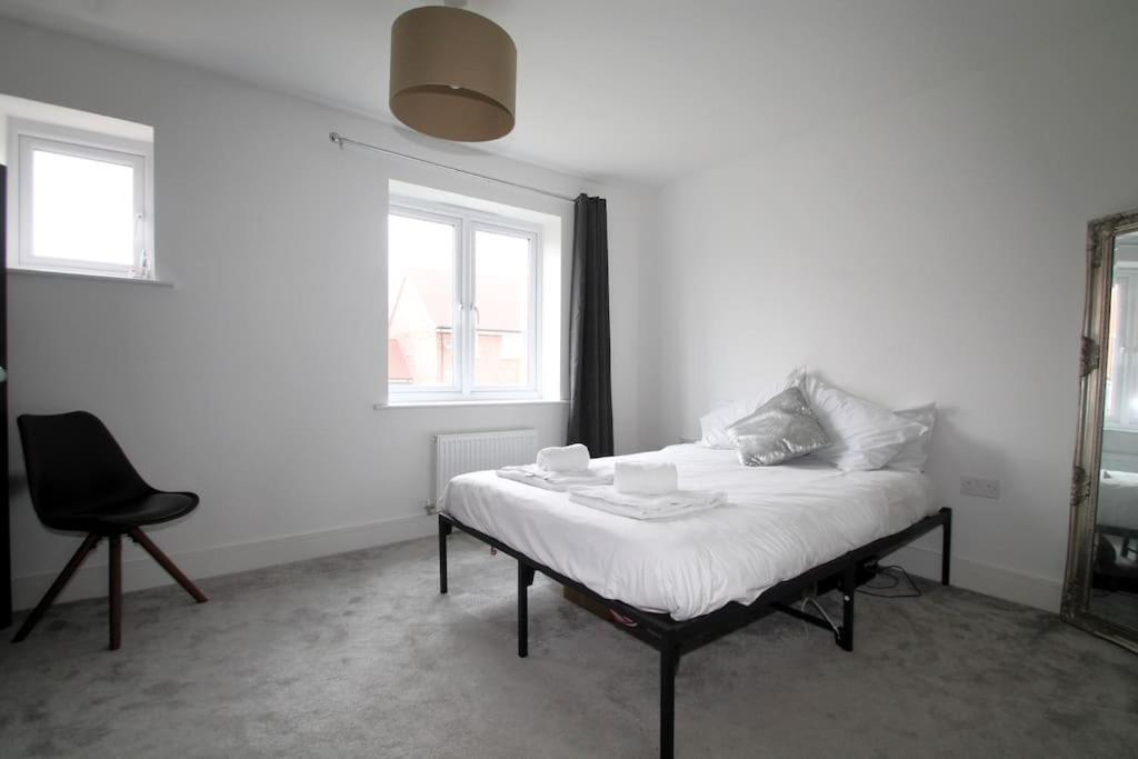 Beaulieu Park - Sleeps 10 - Chelmsford Villa Broomfield  Bagian luar foto